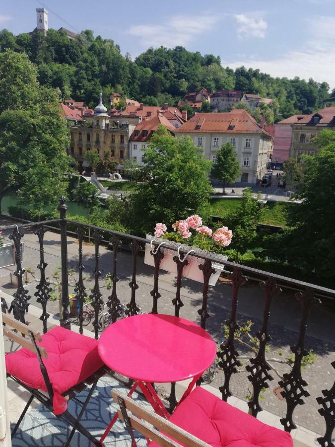 Codelli Deluxe Fresco City Centre App With Balcony リュブリャナ エクステリア 写真